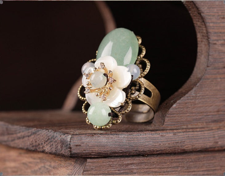 Oval Jade Shell Flower Ring