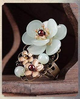 Green Agate Garnet Crystal Flower Ring