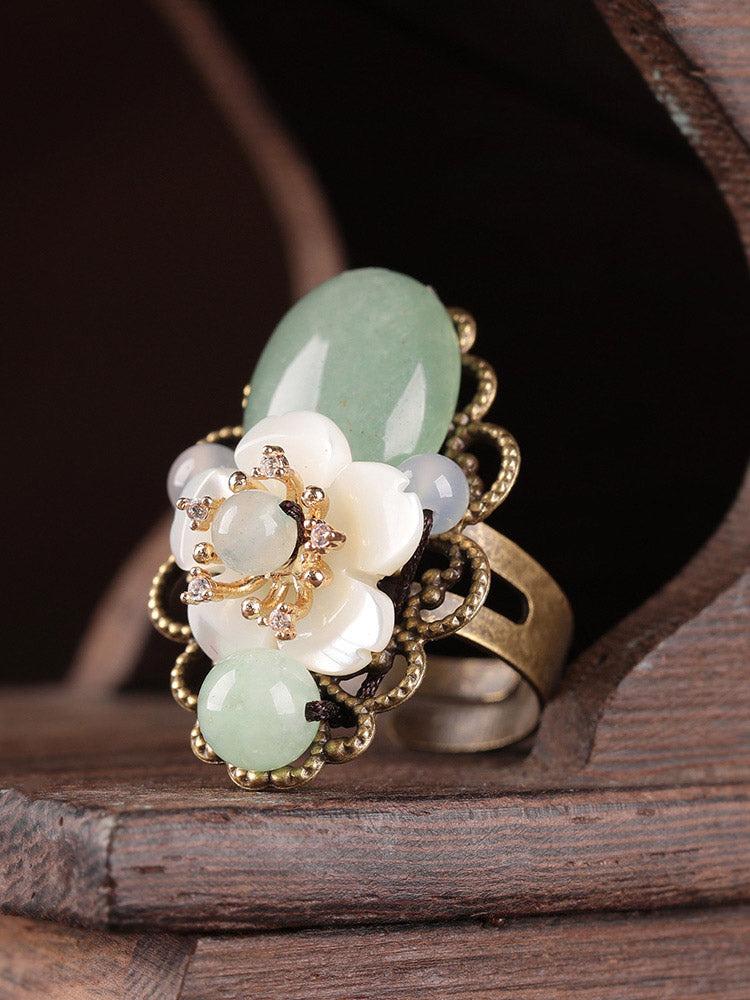 Oval Jade Shell Flower Ring