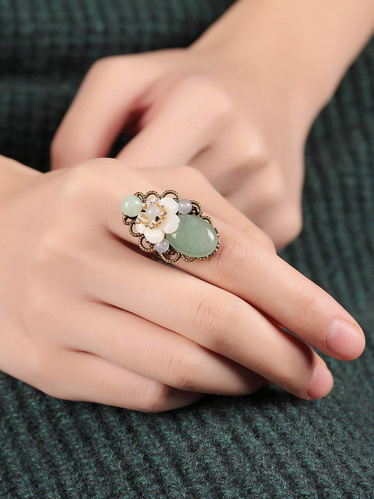 Oval Jade Shell Flower Ring