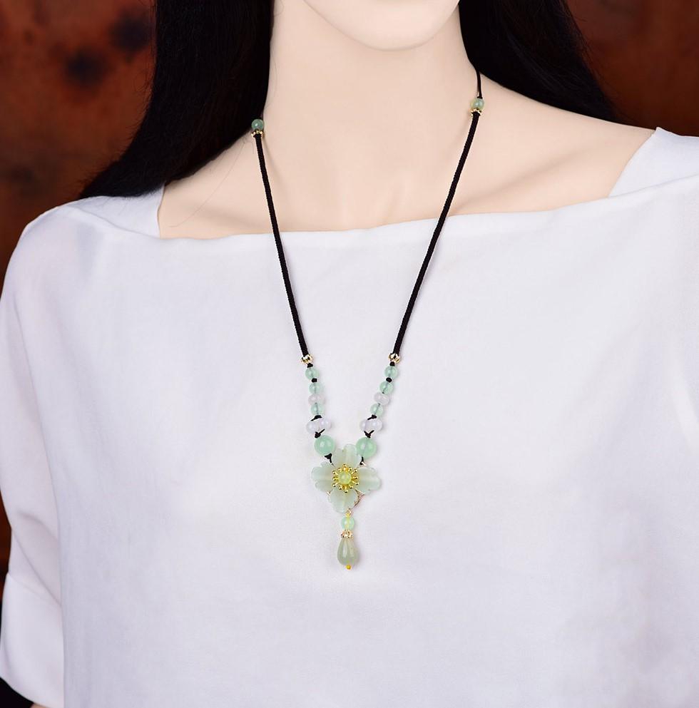 Jade Flower Choker Necklaces