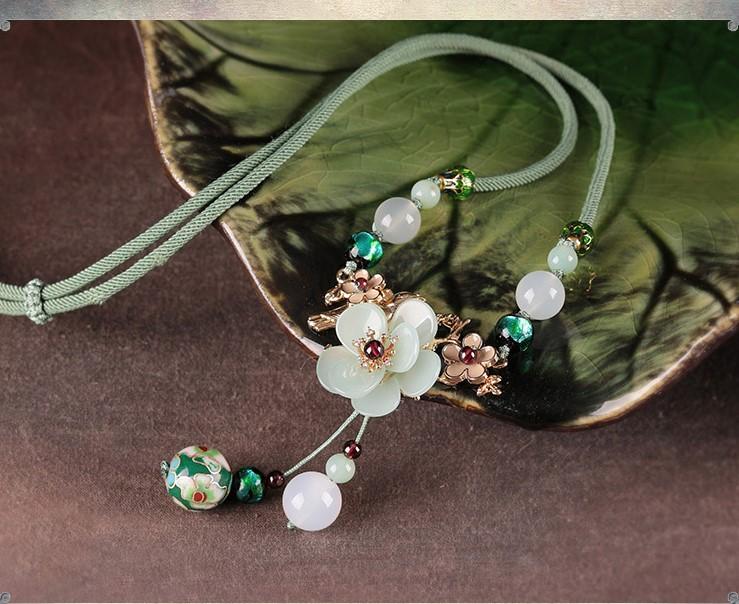 Charming Perfections Elegant Handmade Green Agate Crystal Natural Stone Necklace Jewelry on leaf art with brown background for Gift, Birthday, Anniversary, Wedding, Black Friday, Christmas, Friendship and Holiday