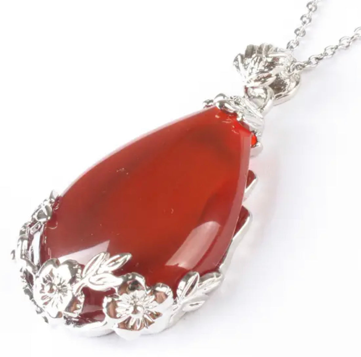 Teardrop Flower Stone Pendants Necklace Exquisite