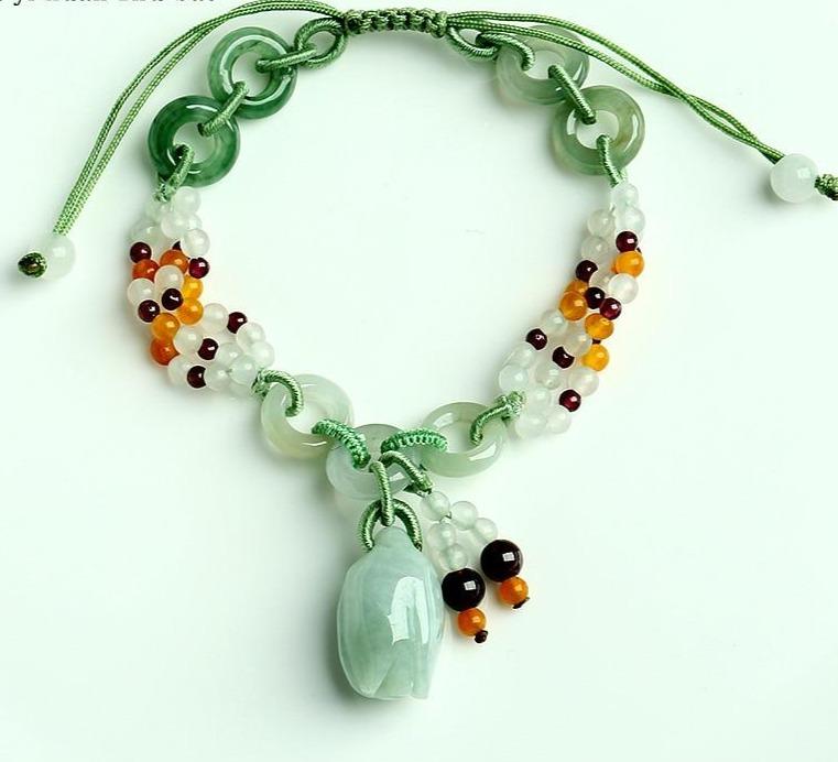 Charming Perfections High Quality Natural Green Jade Garnet tulip bracelet Jewelry with white background Pure Natural Stone Crystal Beauty Jewelry. Perfect for Birthday Gifts, Anniversary, Black Friday, Christmas, or any Occasion. Perfect Present for a Loved one. Fashion and Style. Very Fashionable for that special someone.