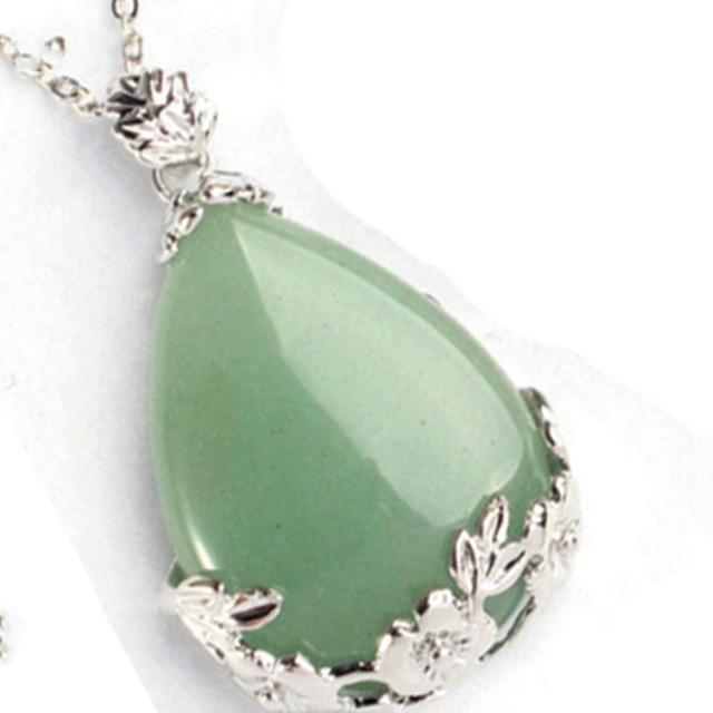 Teardrop Flower Stone Pendants Necklace Exquisite